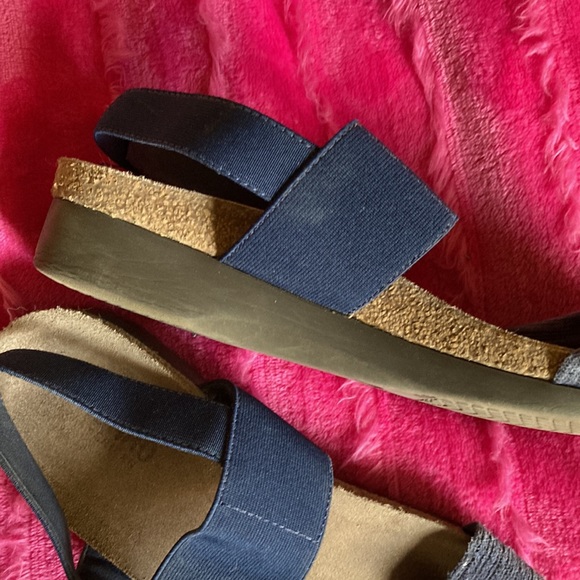 Munro sandals - Picture 4 of 6